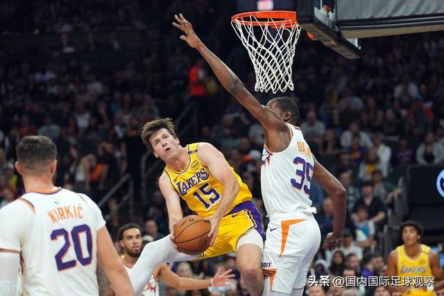 约基奇三双掘金灭火4连胜 河村3分灰熊胜奇才